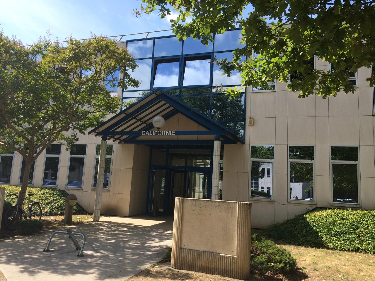 Bureau Éragny 1014m² Location bureau Éragny Val-d'Oise OLBUR2105923 0